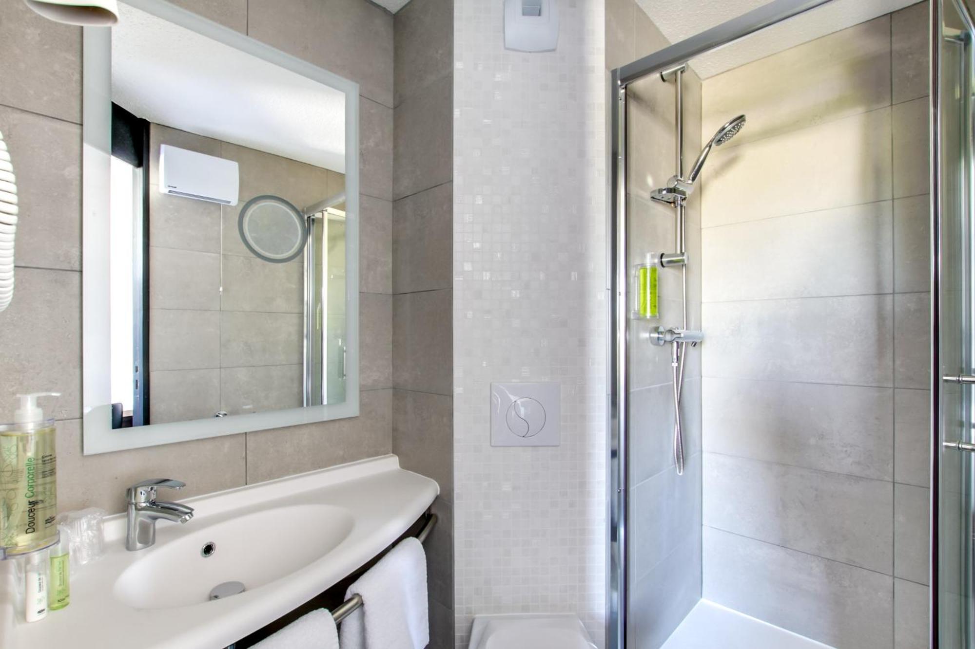 Brit Hotel Reims La Neuvillette 외부 사진