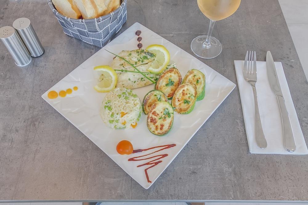 Brit Hotel Reims La Neuvillette 외부 사진